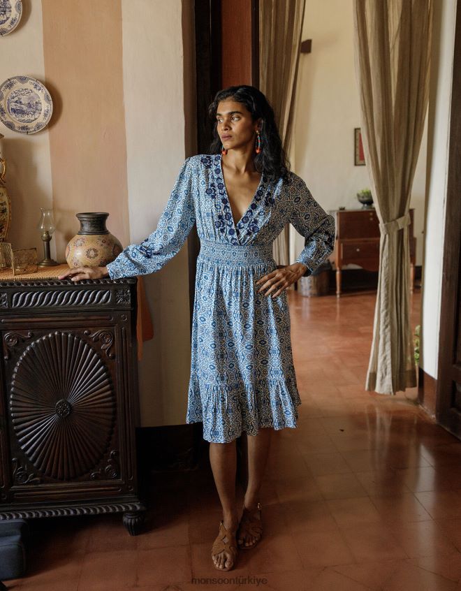 Monsoon kadınlar Lenzing Ecovero\'da faye geometrik desenli işlemeli elbise JH86BT459 Giyim mavi