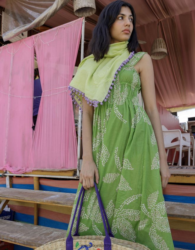 Monsoon kadınlar sürdürülebilir pamuktan palmiye desenli midi sundress JH86BT941 Giyim yeşil